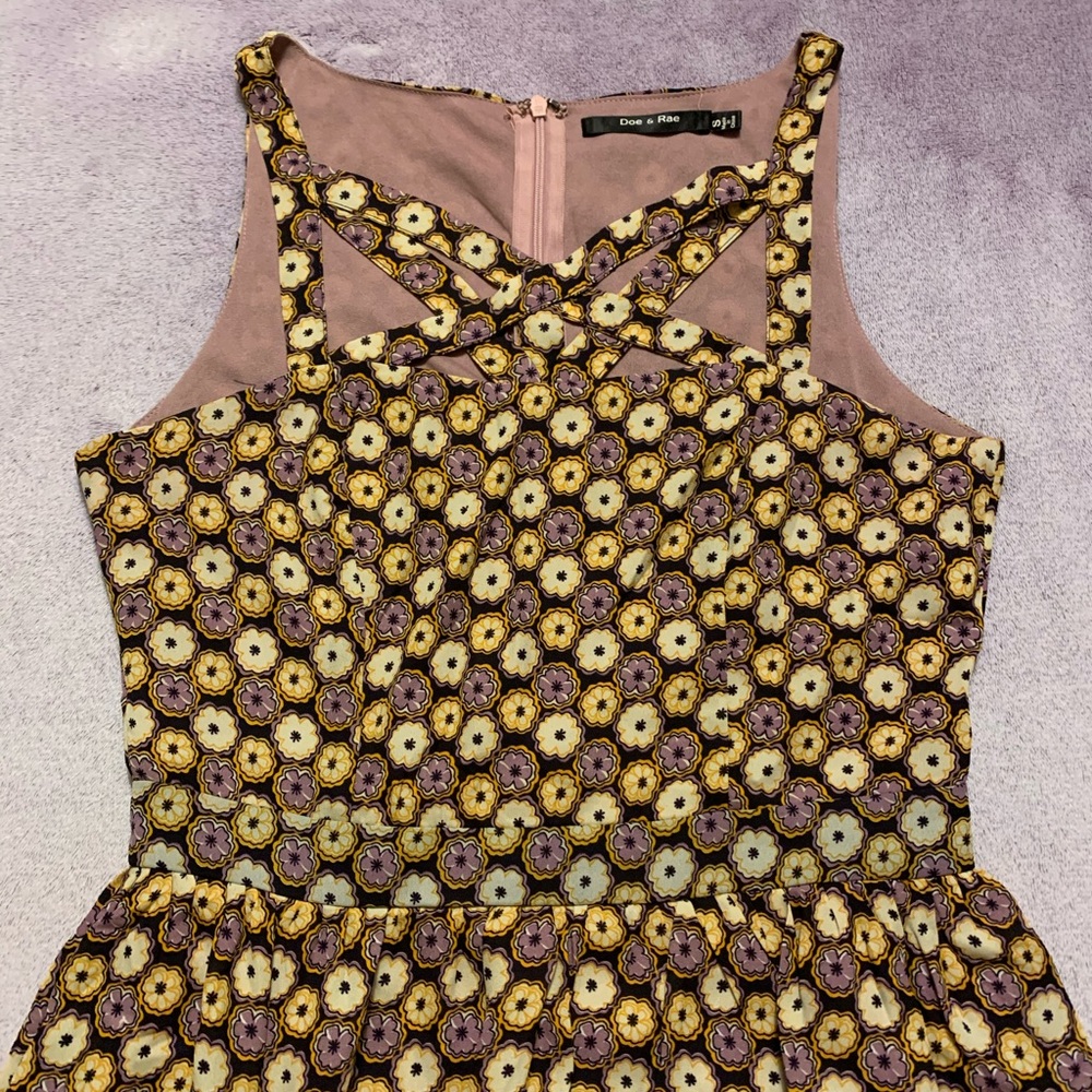Doe and Rae Dress, Size Small. - Picture 2 of 3